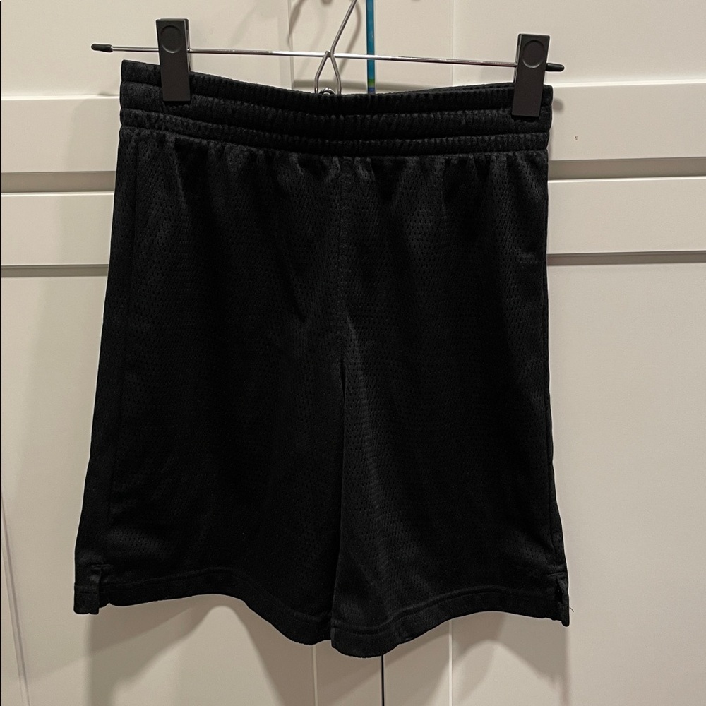 DSG Dicks Sporting Goods black pocketless shorts LIKE NEW! youth size M 10-12